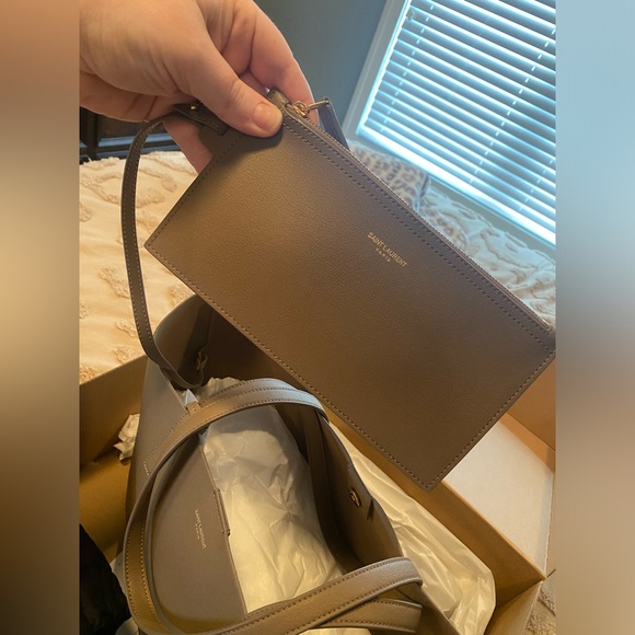 NWT Saint Laurent East/West Tote Bag, dark beige - Picture 10 of 16